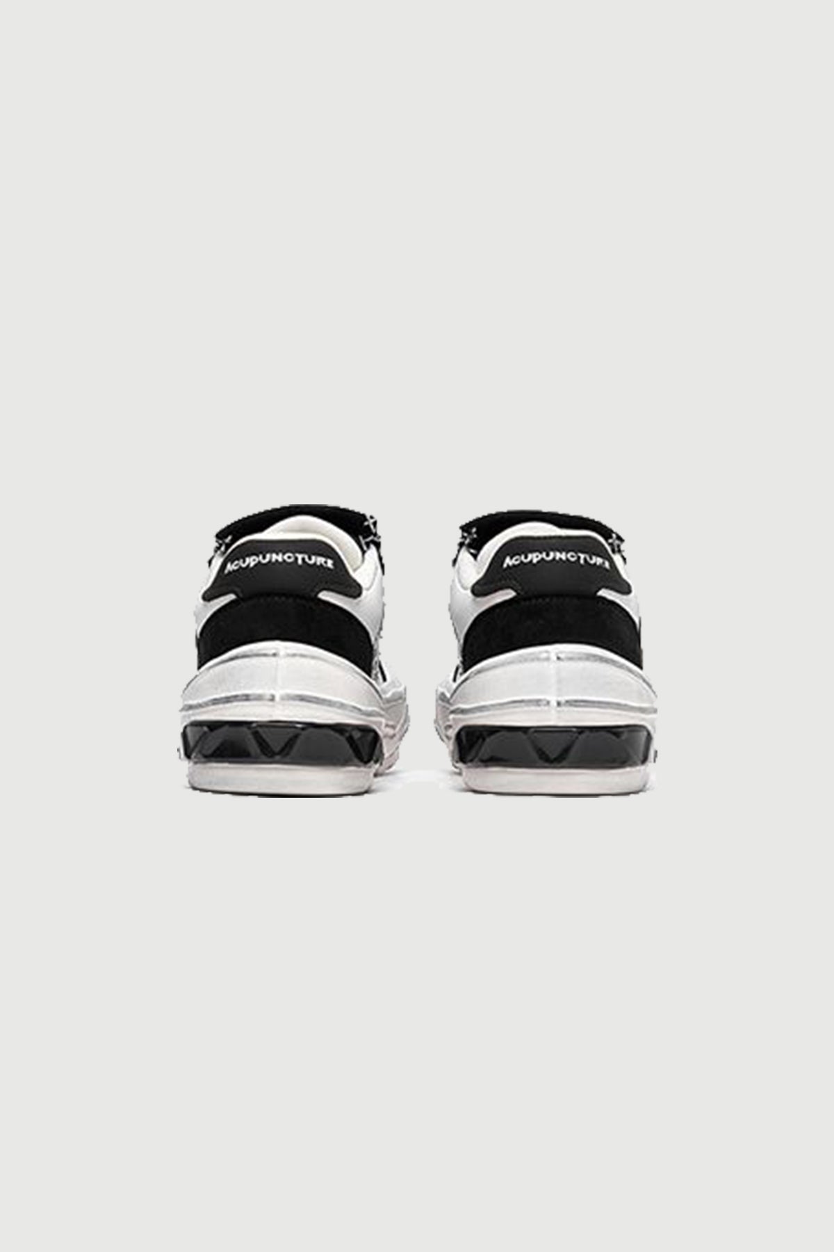 Distort Stitch Black/White — rear