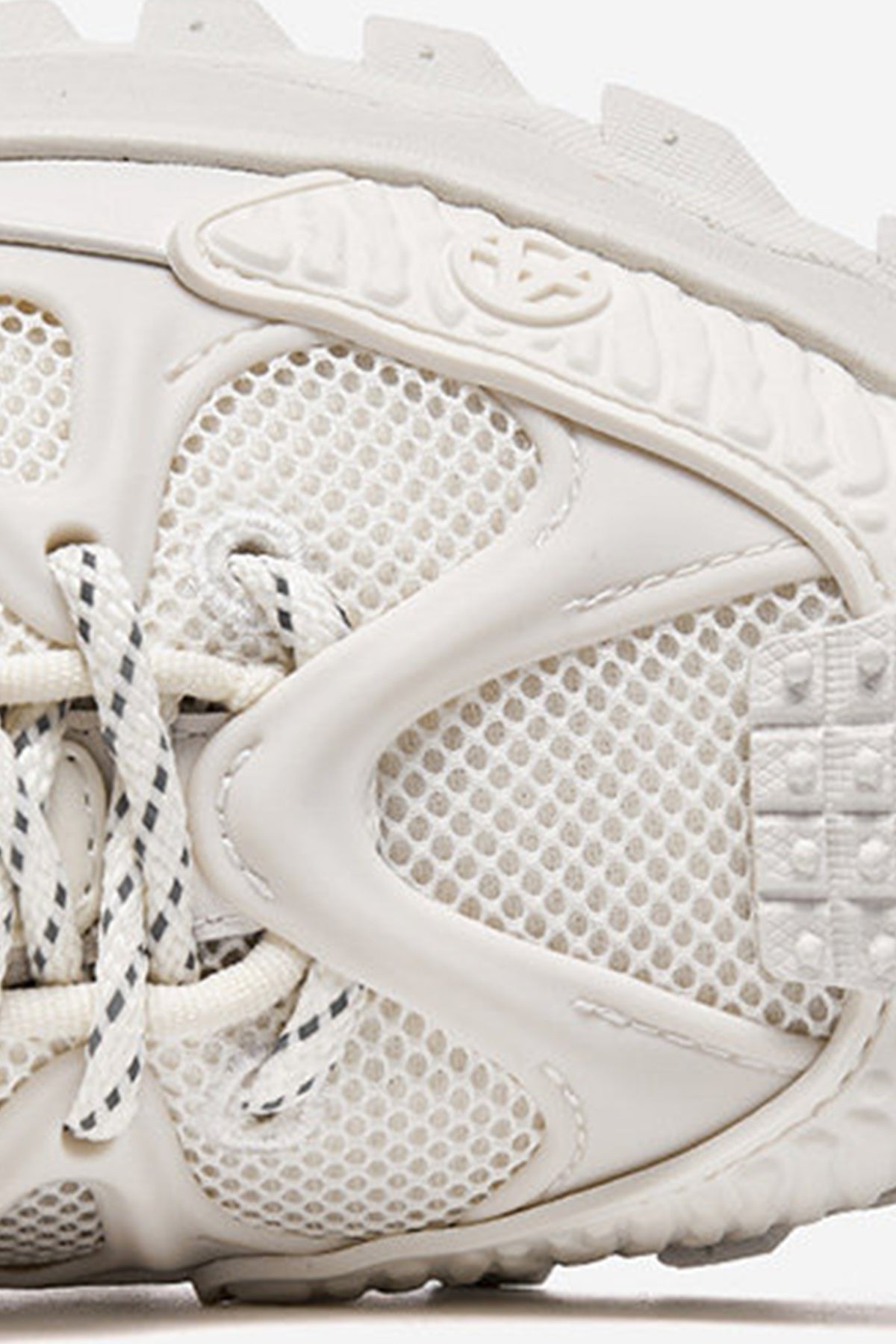 Offbeat Cage White — construction detail close-up