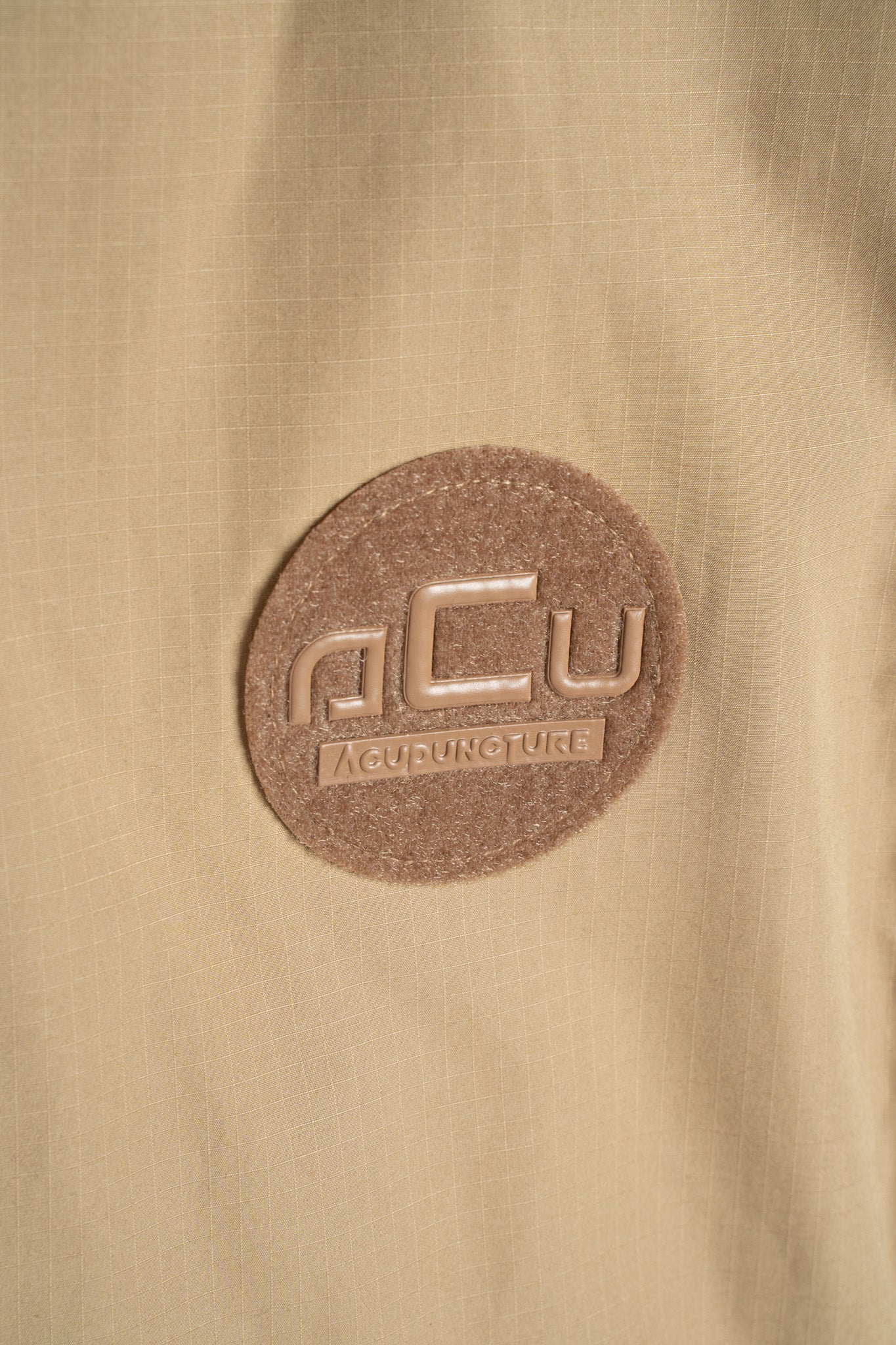 CARGO WINTER VEST KHAKI Acupuncture
