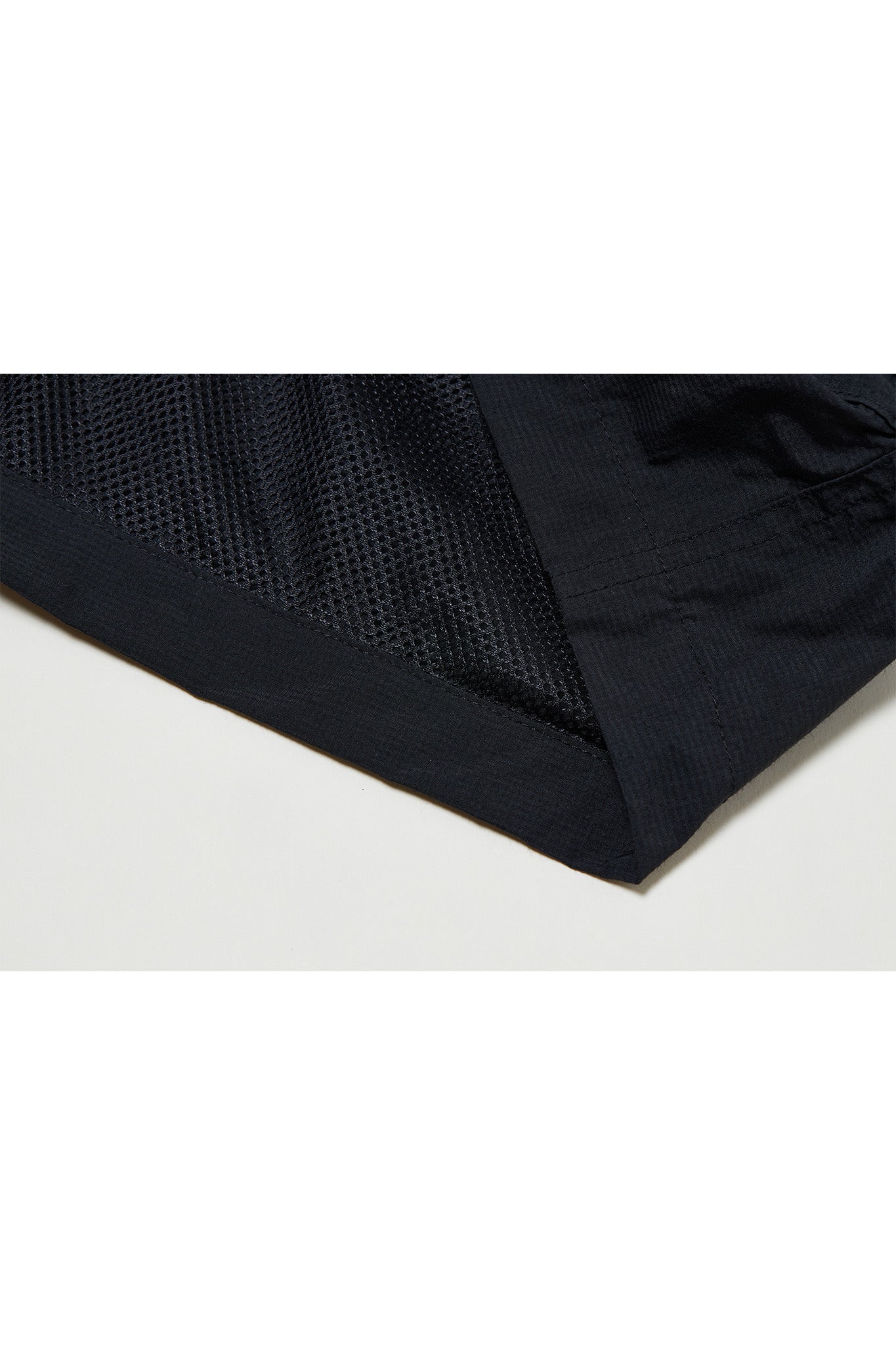 COACH SHORTS BLACK Acupuncture