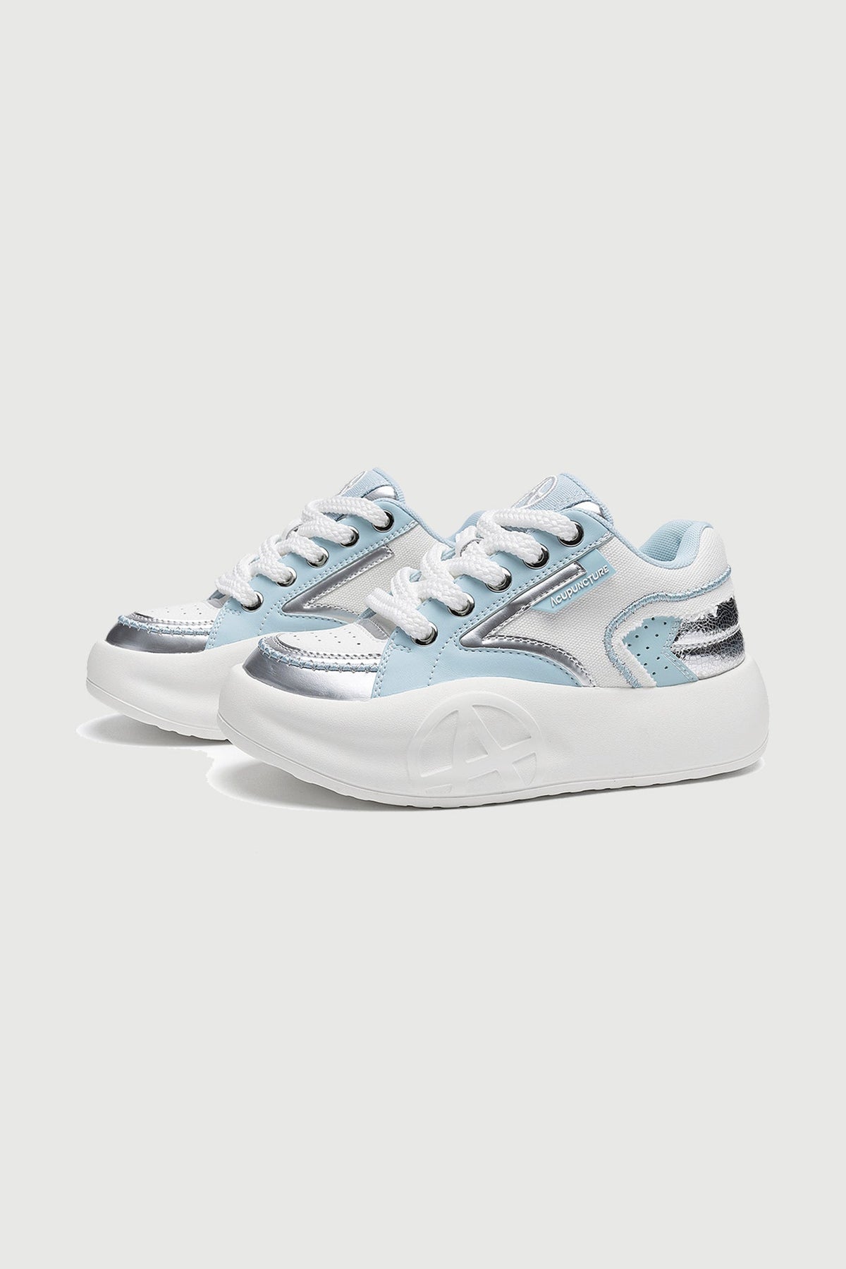 NYUE Rhome Light Blue Acupuncture