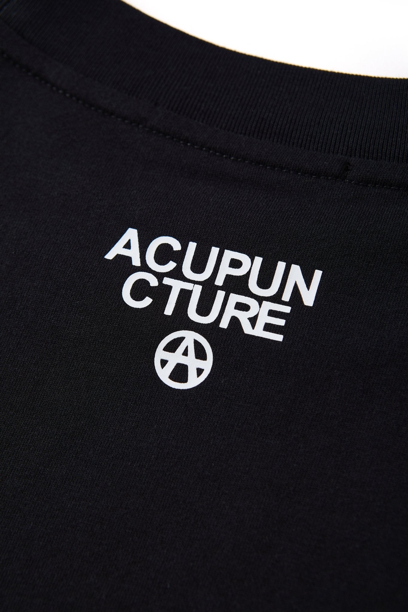 EMOJI FLOWER TSHIRT BLACK Acupuncture
