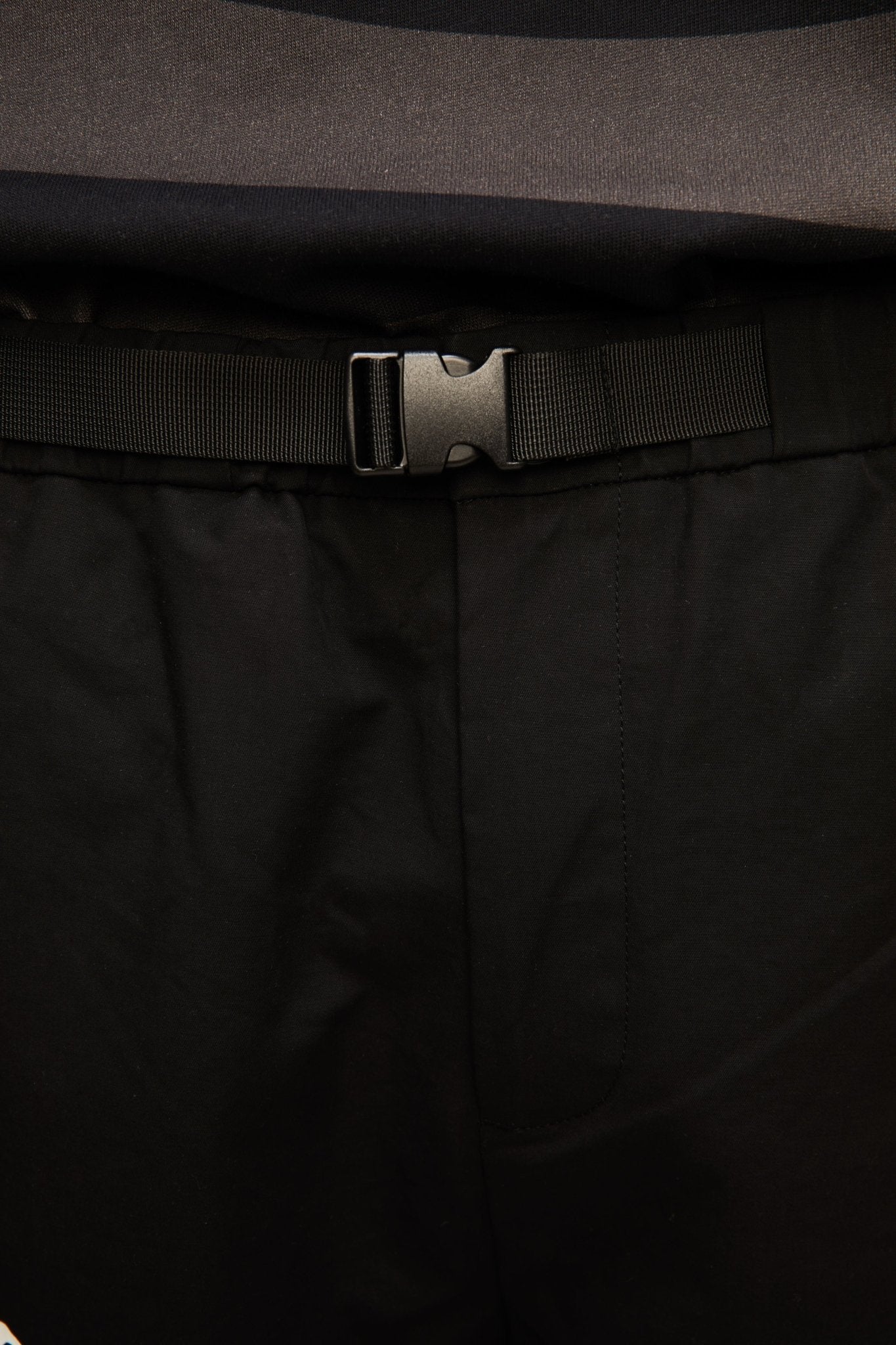 UNION SHORTS Acupuncture