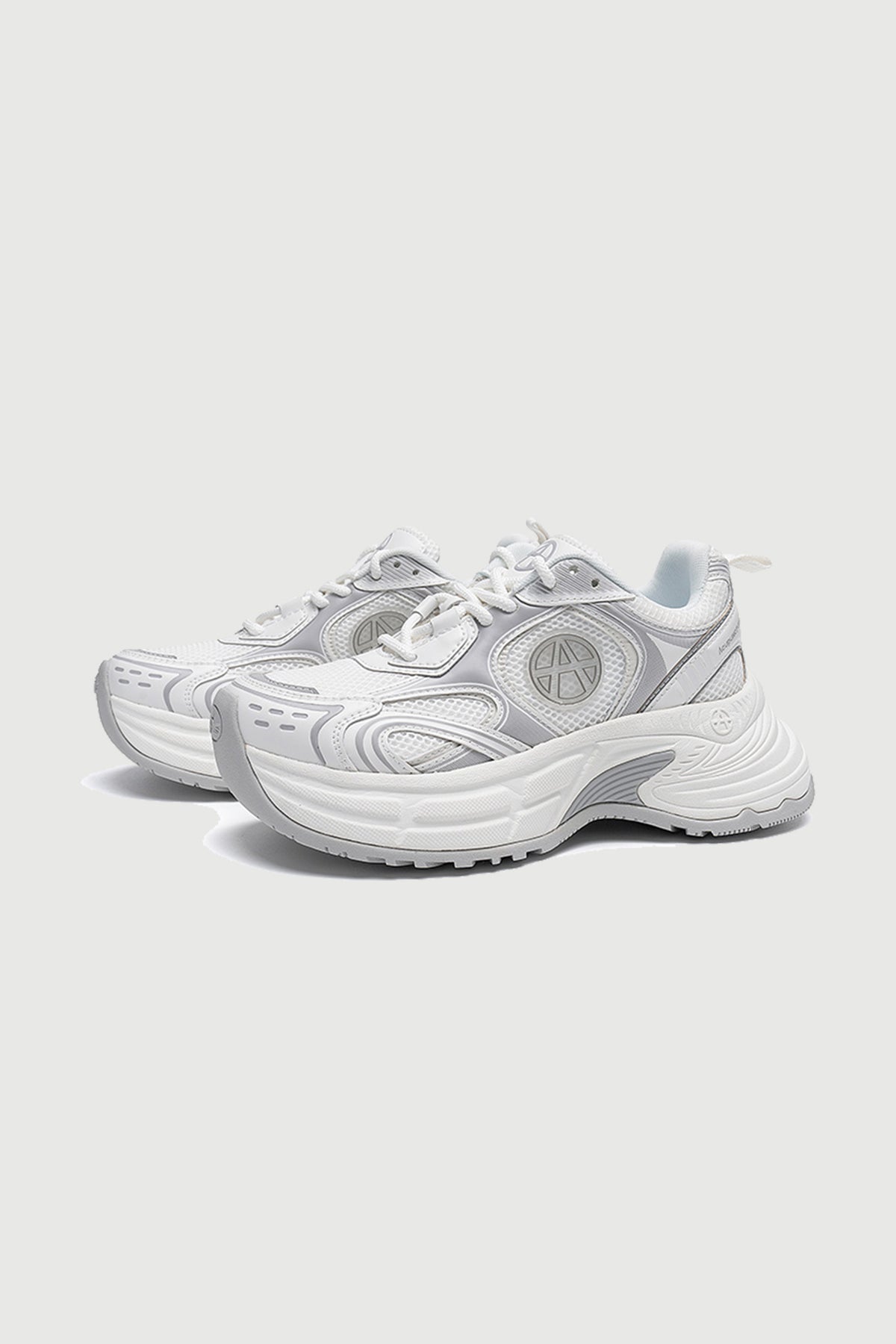 Ripple Orbit Ivory — three-quarter product