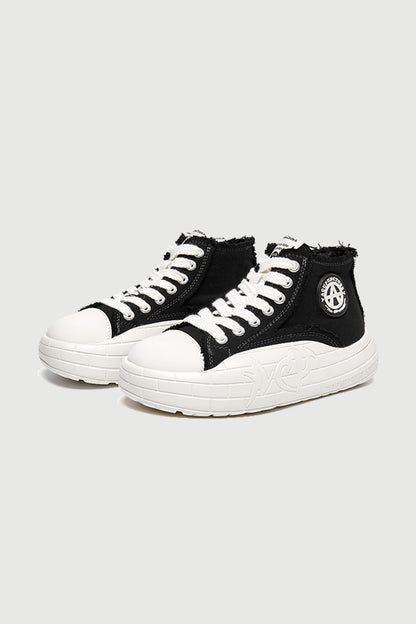 NYU Vulc Mid Black — three-quarter product