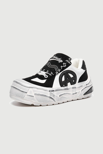 Distort Stitch Black/White — product detail