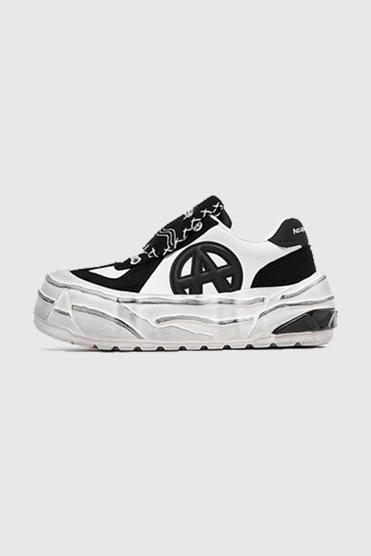Distort Stitch Black/White — side view