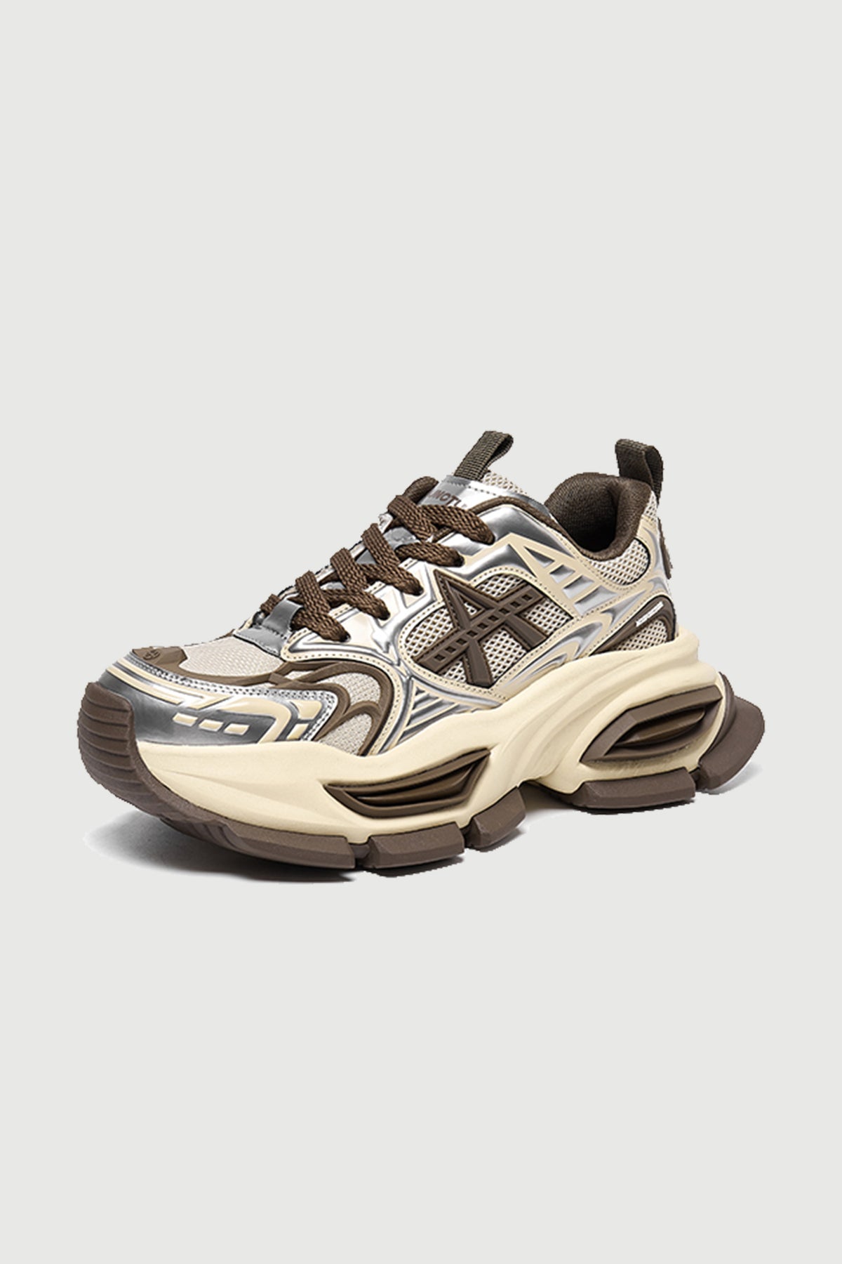 Echo Circuit Dark Brown — three-quarter product