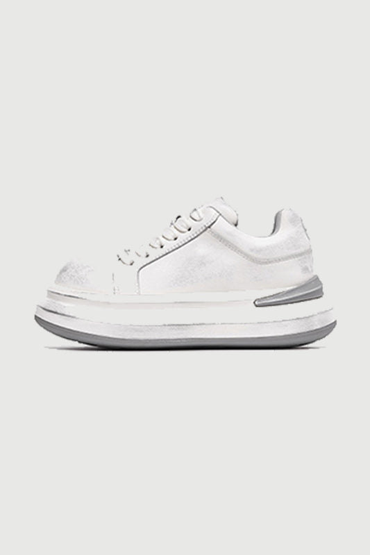 Bass Low Distressed White Acupuncture