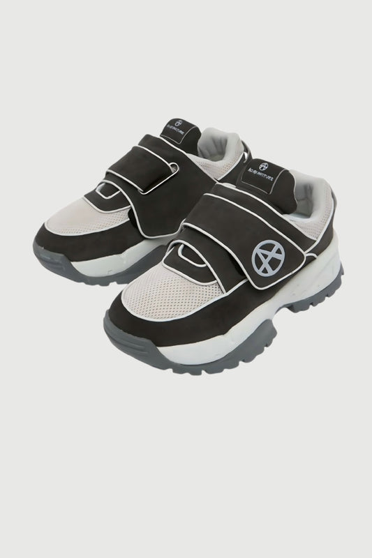 BEEFER SUEDE TWO - TONED GREY Acupuncture