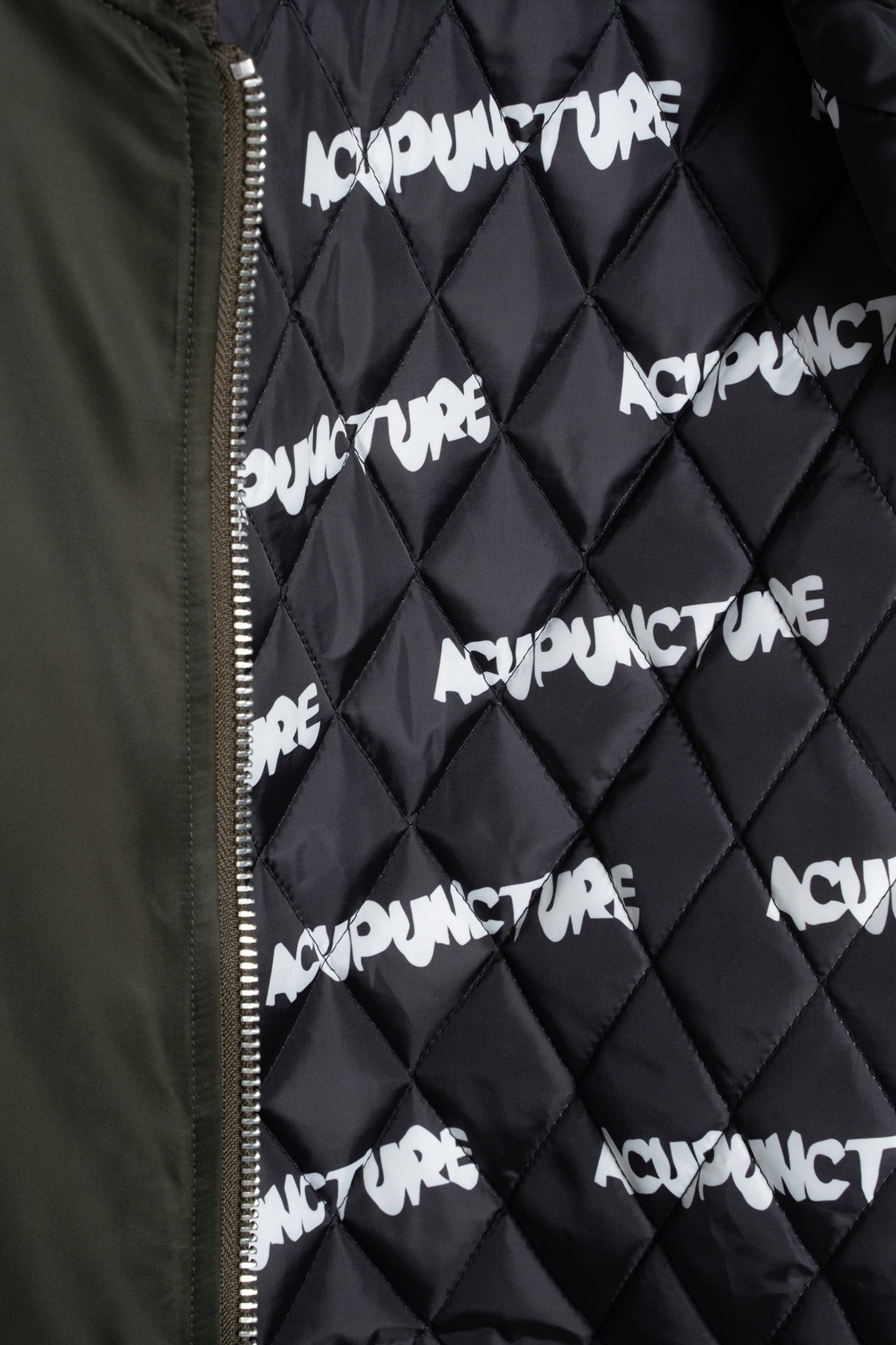 CARBON BOMBER DARK GREEN Acupuncture