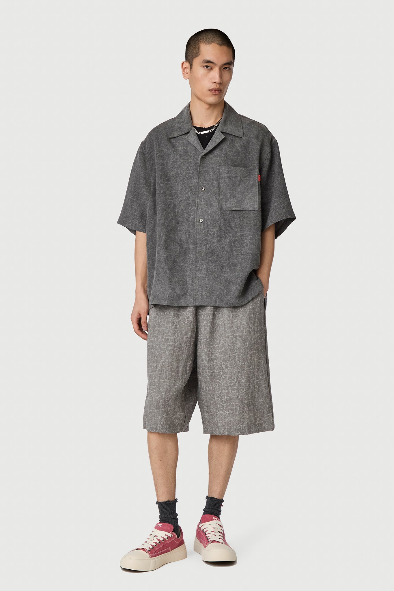 CRACKED SHIRT S/S MARBLE GREY Acupuncture