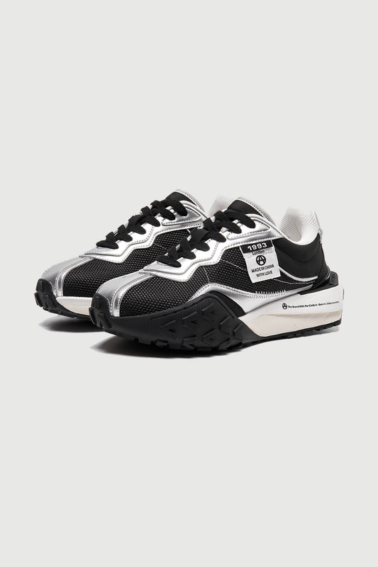 Delta Label Black/Silver Acupuncture