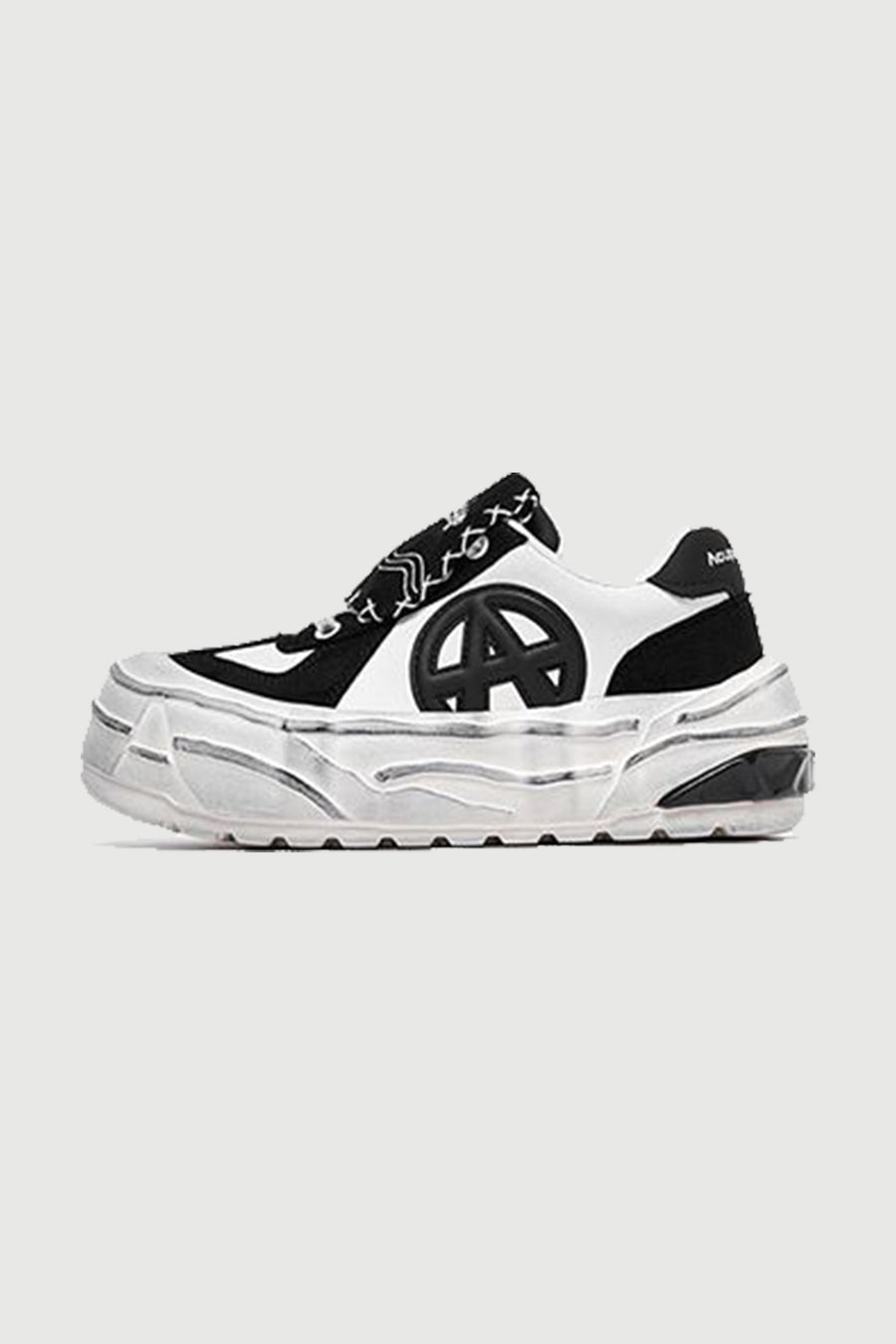 Distort Stitch Black/White