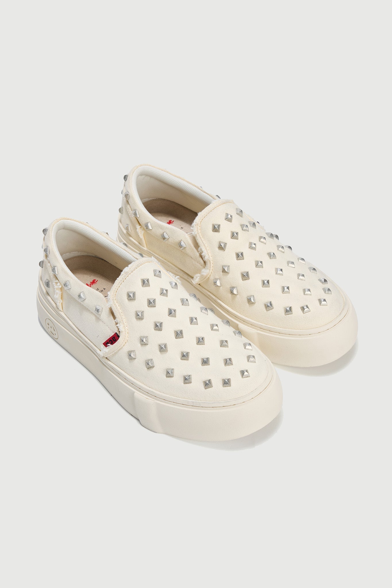 METAL ON VULC WHITE Acupuncture