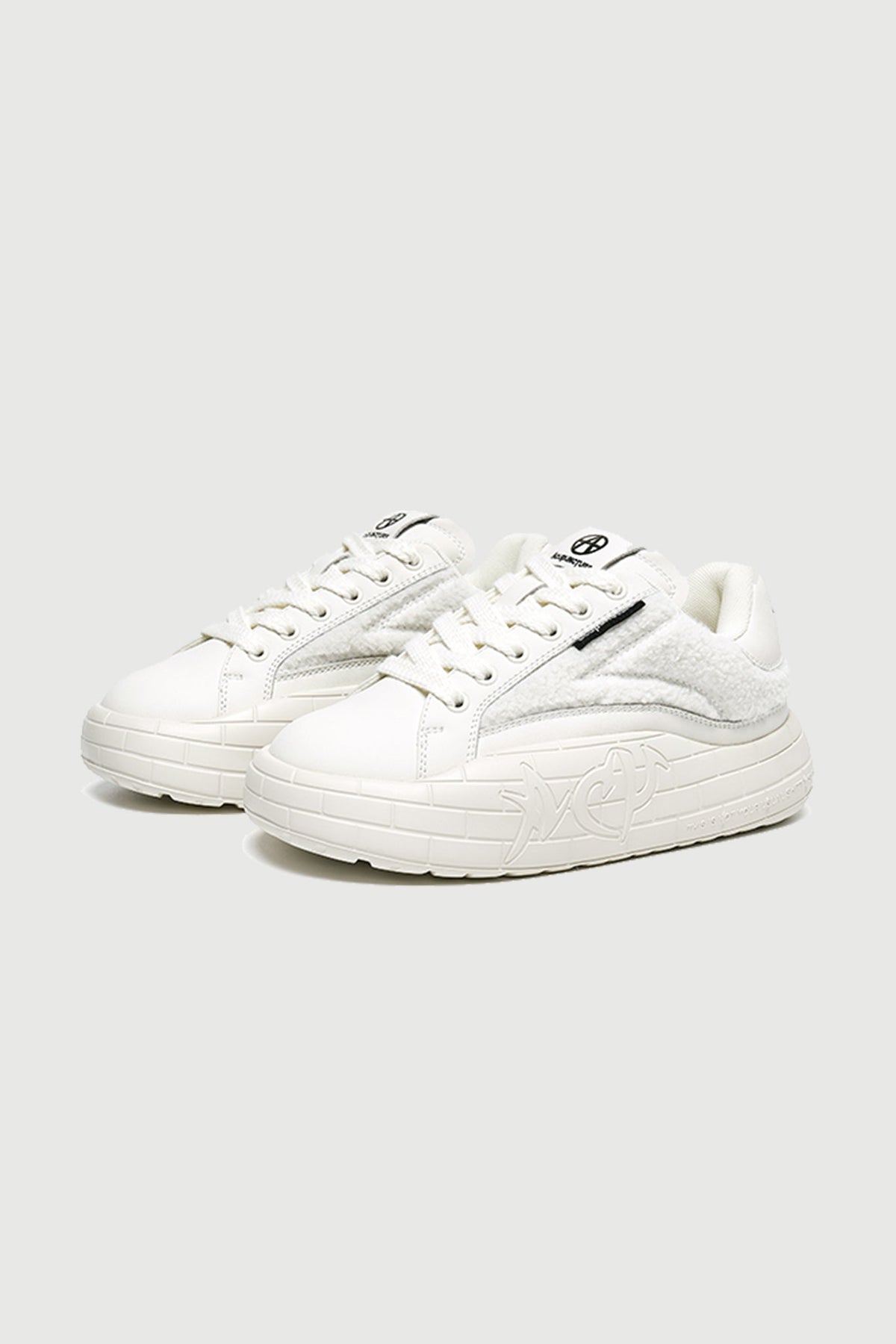 NYU Vulc Fleuri White Acupuncture