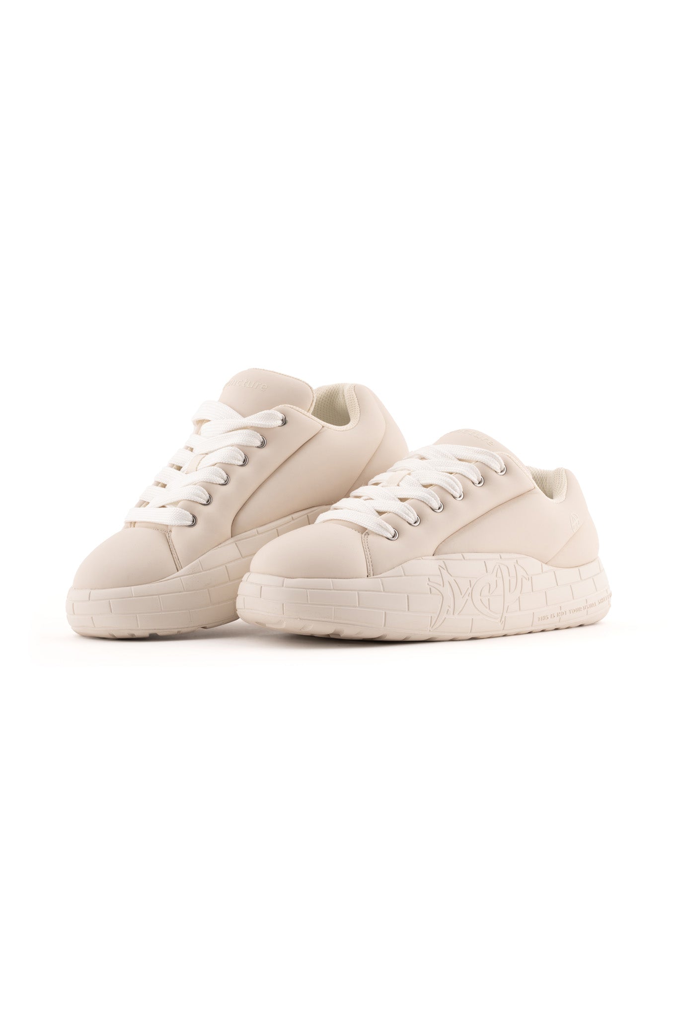 NYU VULC PUFFY WHITE Acupuncture