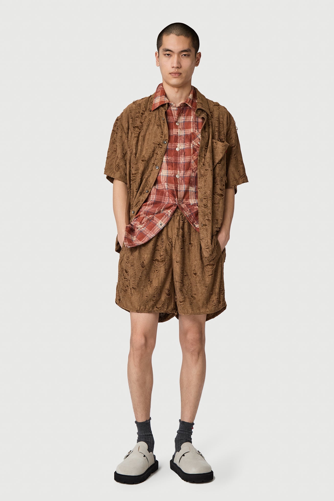 RAT RACE SHORTS BROWN Acupuncture