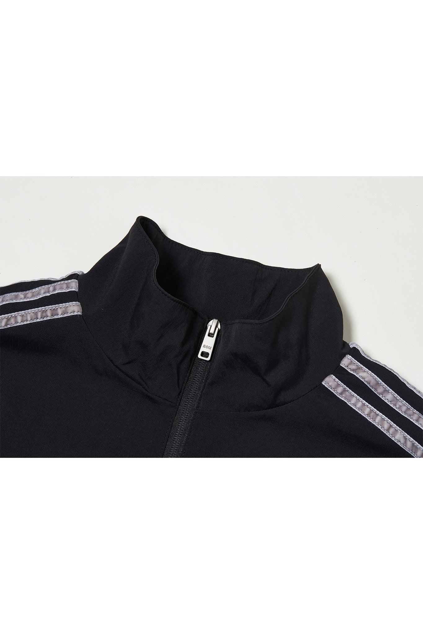 ZIP UP JACKET BLACK Acupuncture