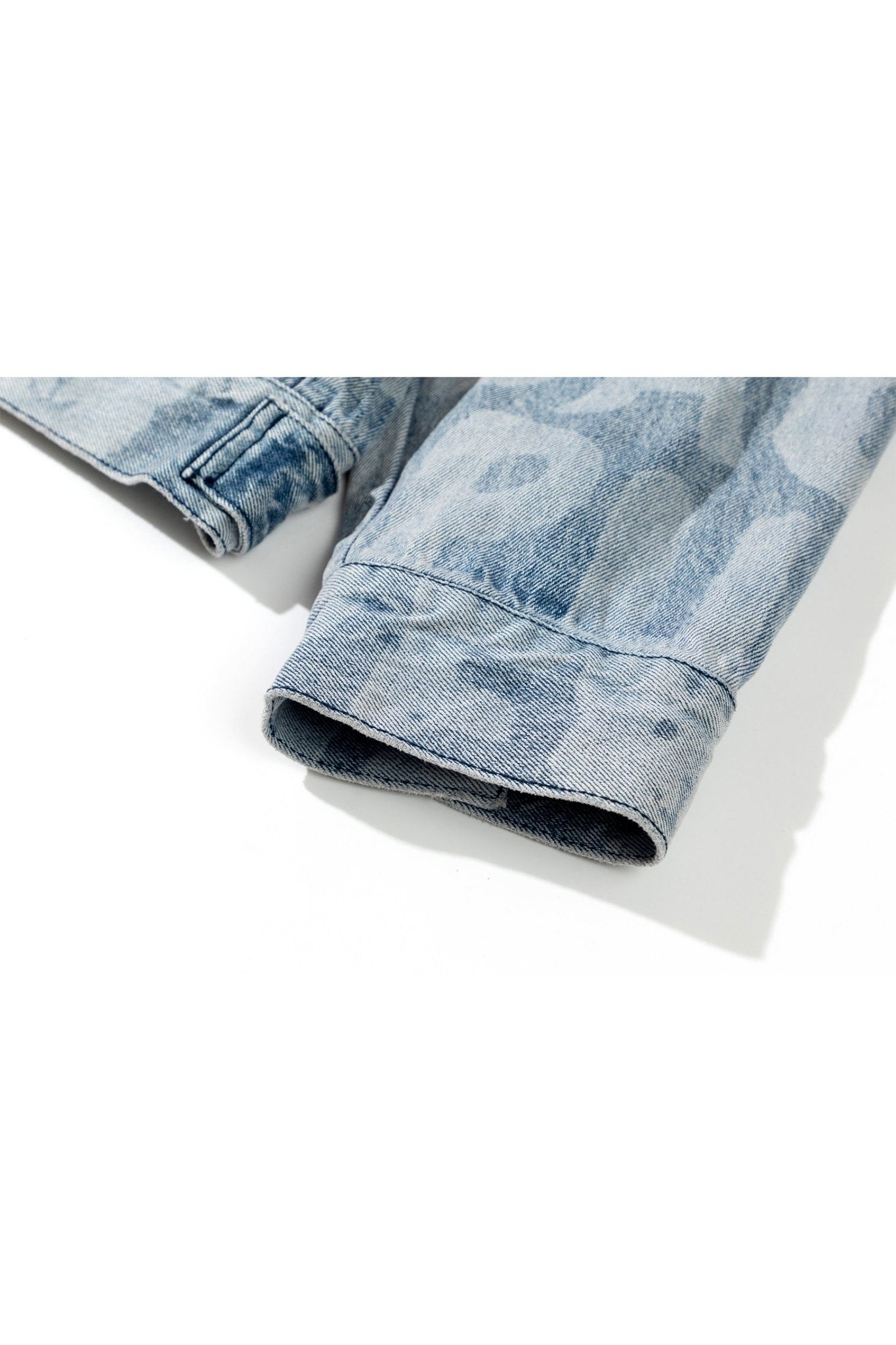 ALL-OVER BLUE DENIM JACKET Acupuncture