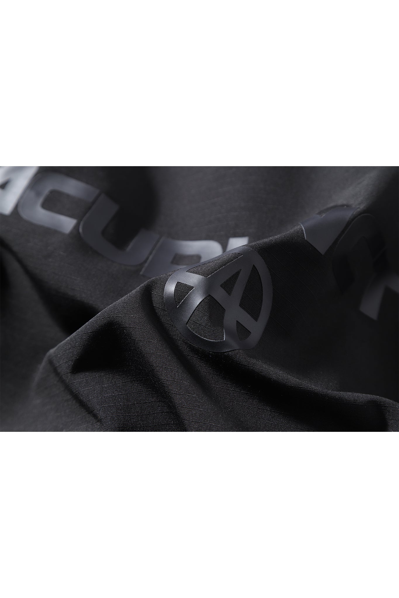 CARGO JACKET BLACK Acupuncture