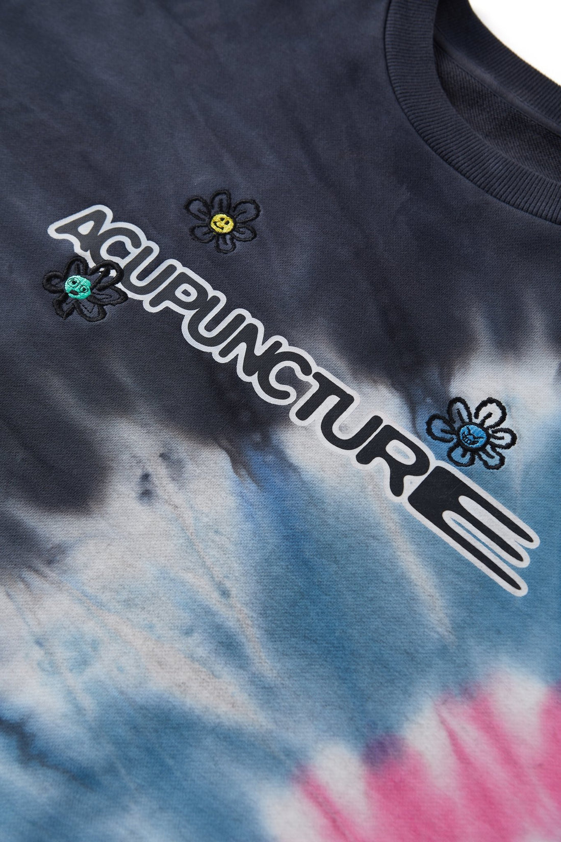 CIRCLE A CREWNECK Acupuncture