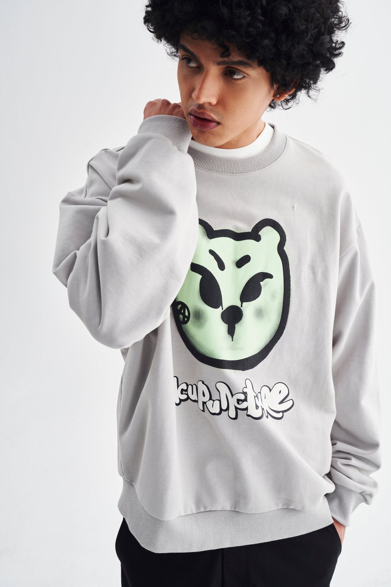 CLUELESS CREWNECK GREY Acupuncture
