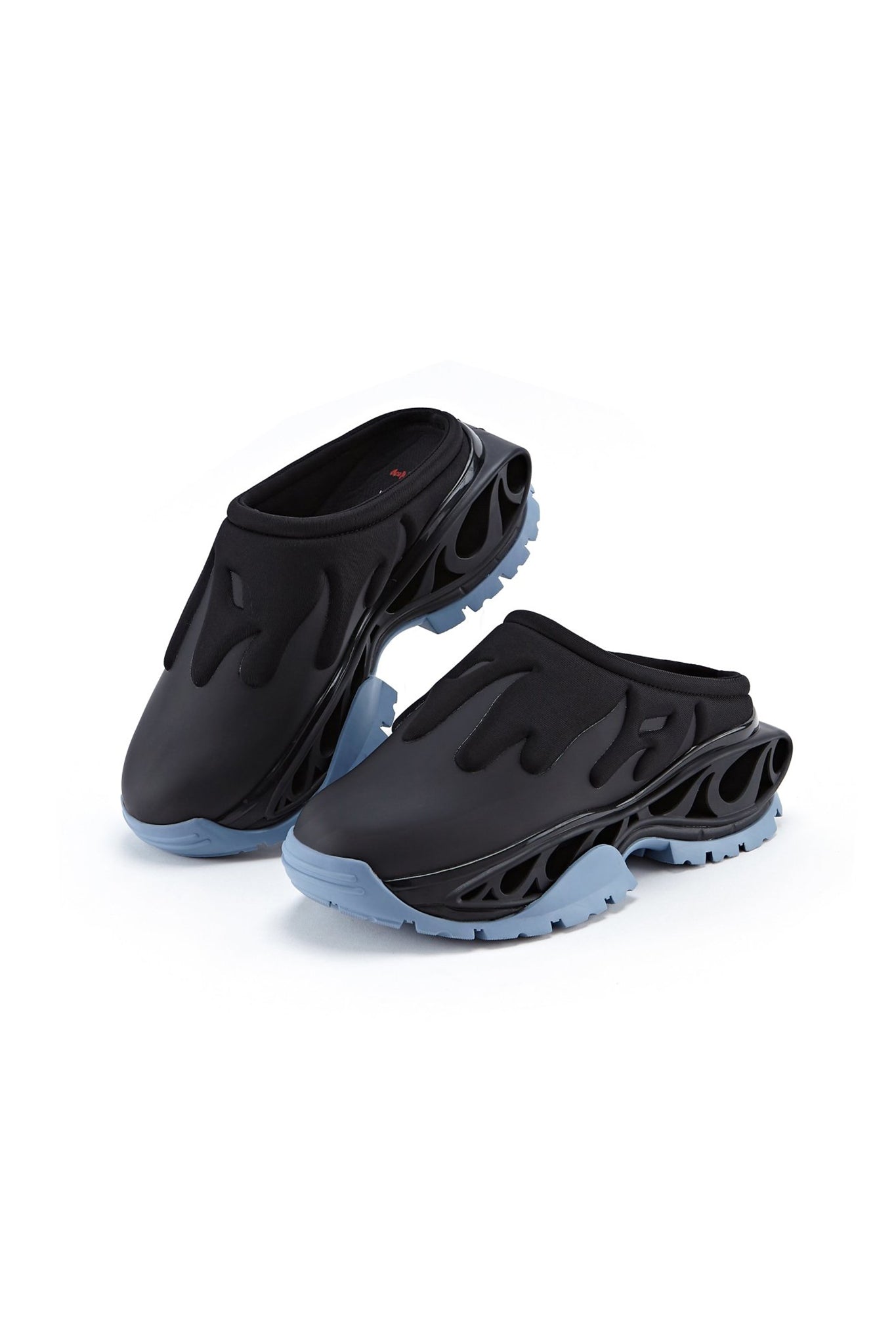 GINGER CLOG ON FIRE BLACK/BLUE Acupuncture