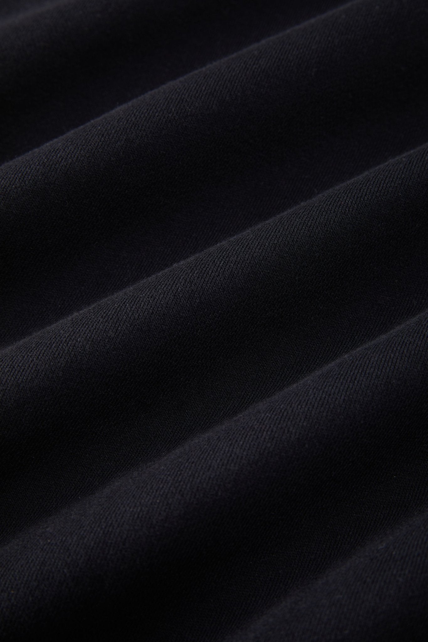 GOOD MORNING BEAUTY CREWNECK BLACK Acupuncture