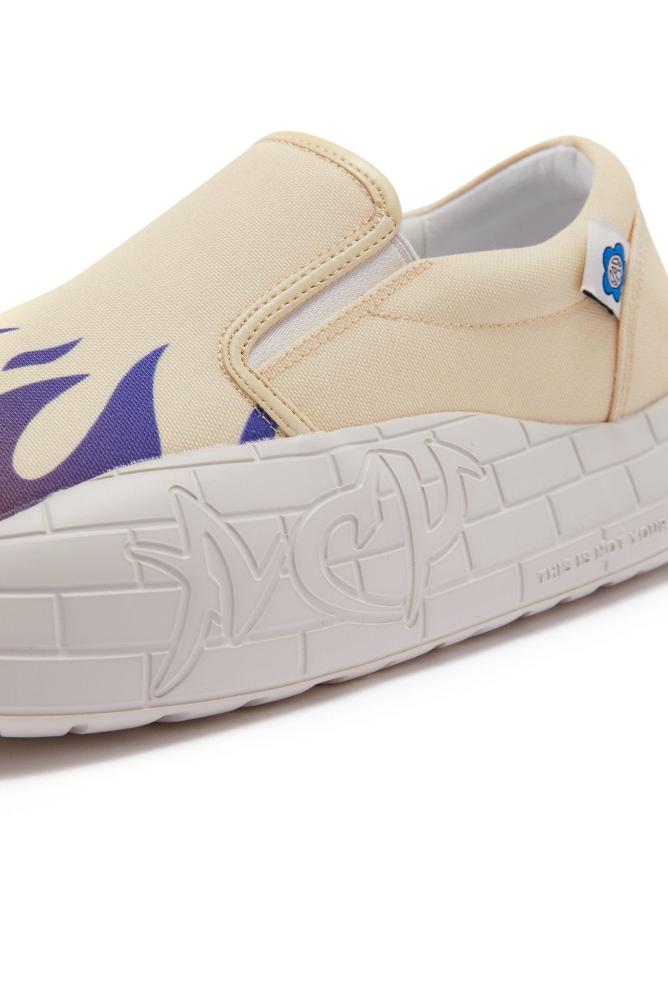 NYU SLIDE SLIP-ON BLUE JUICE Acupuncture