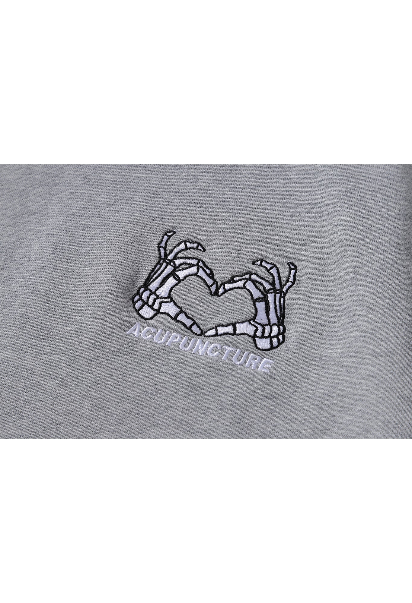 SKULL HEART CREWNECK GREY Acupuncture