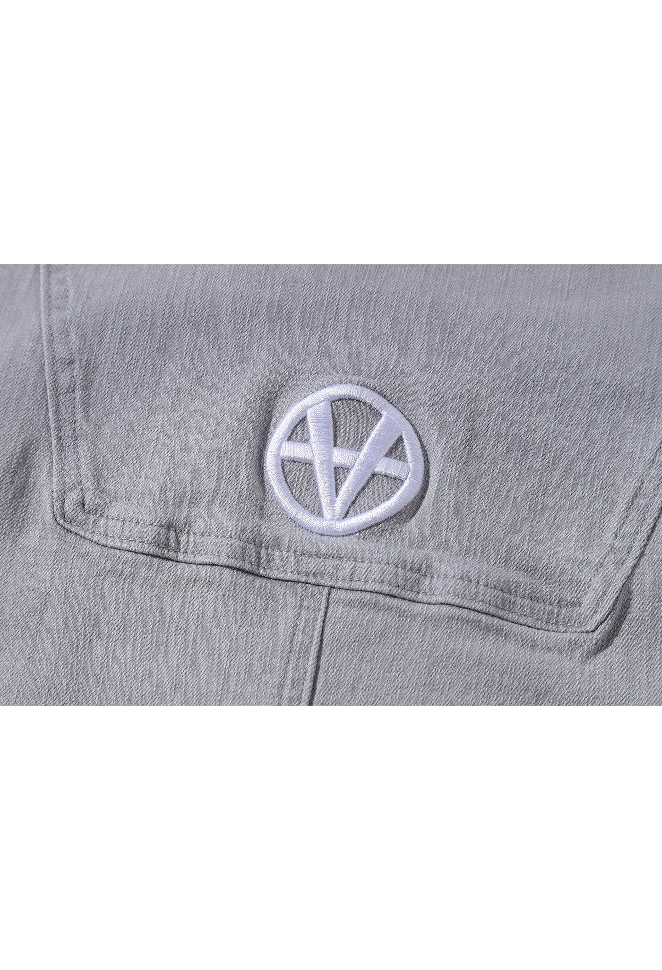 SKULL HEART CREWNECK GREY Acupuncture