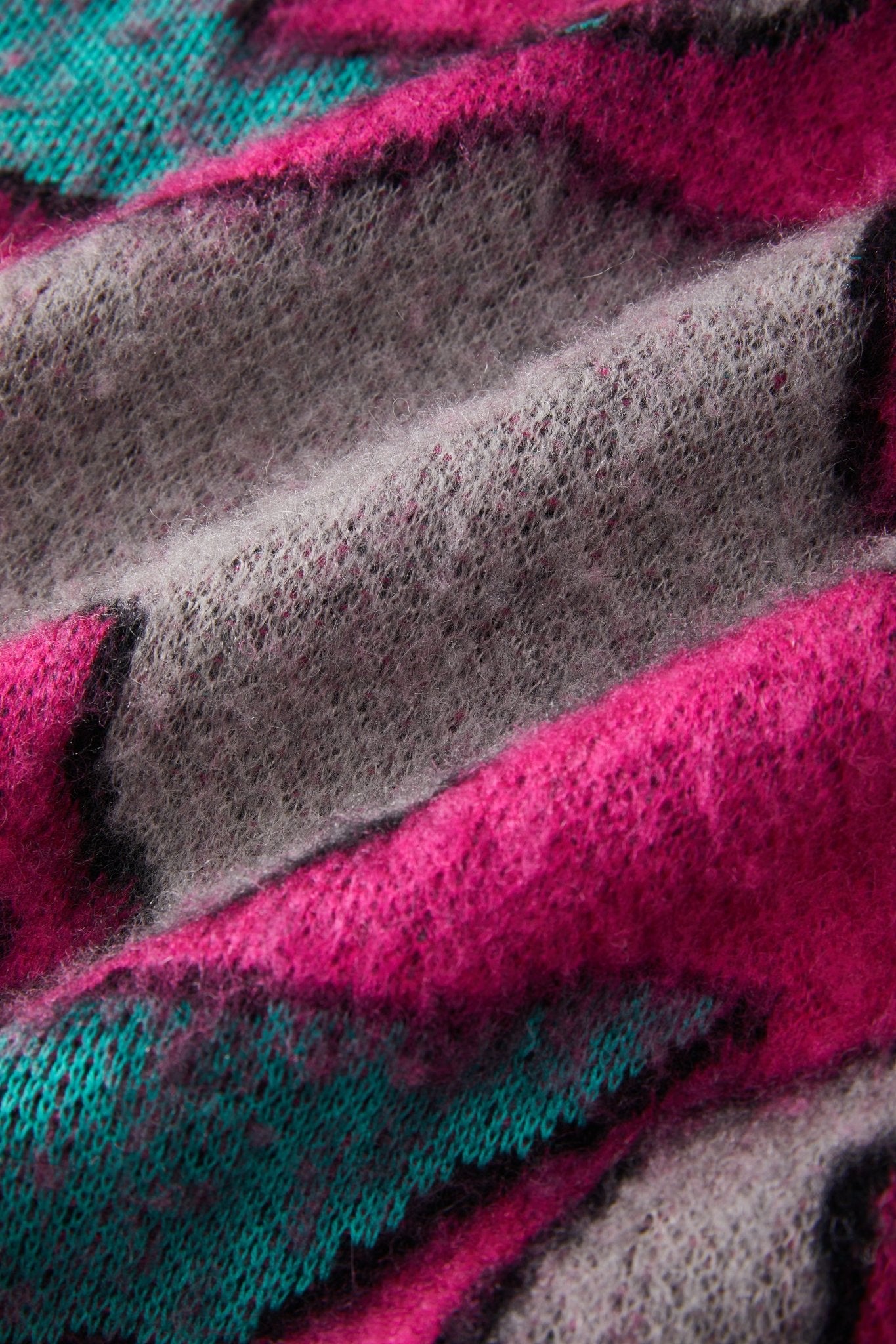 THE CONTORTED SWEATER MIXED GREEN Acupuncture