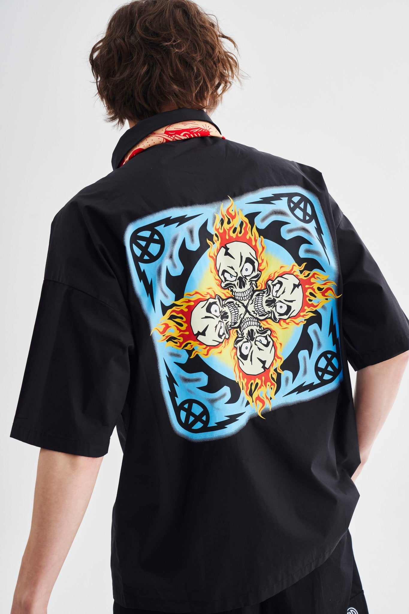 THUNDER LOGO T-SHIRT BLACK Acupuncture